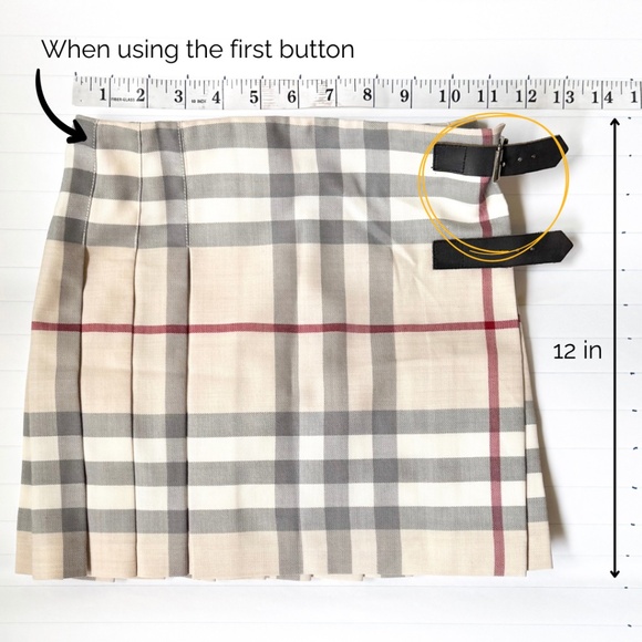 Burberry Girl Pleated Mini Skirt | Light Tan | Size 8Y - Picture 5 of 5